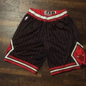 Authentic Men's Chicago Bulls shorts